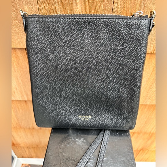 EUC!! Kate Spade ♠️ Black
Polly Small Swing Pack Cross Body! - Picture 2 of 8